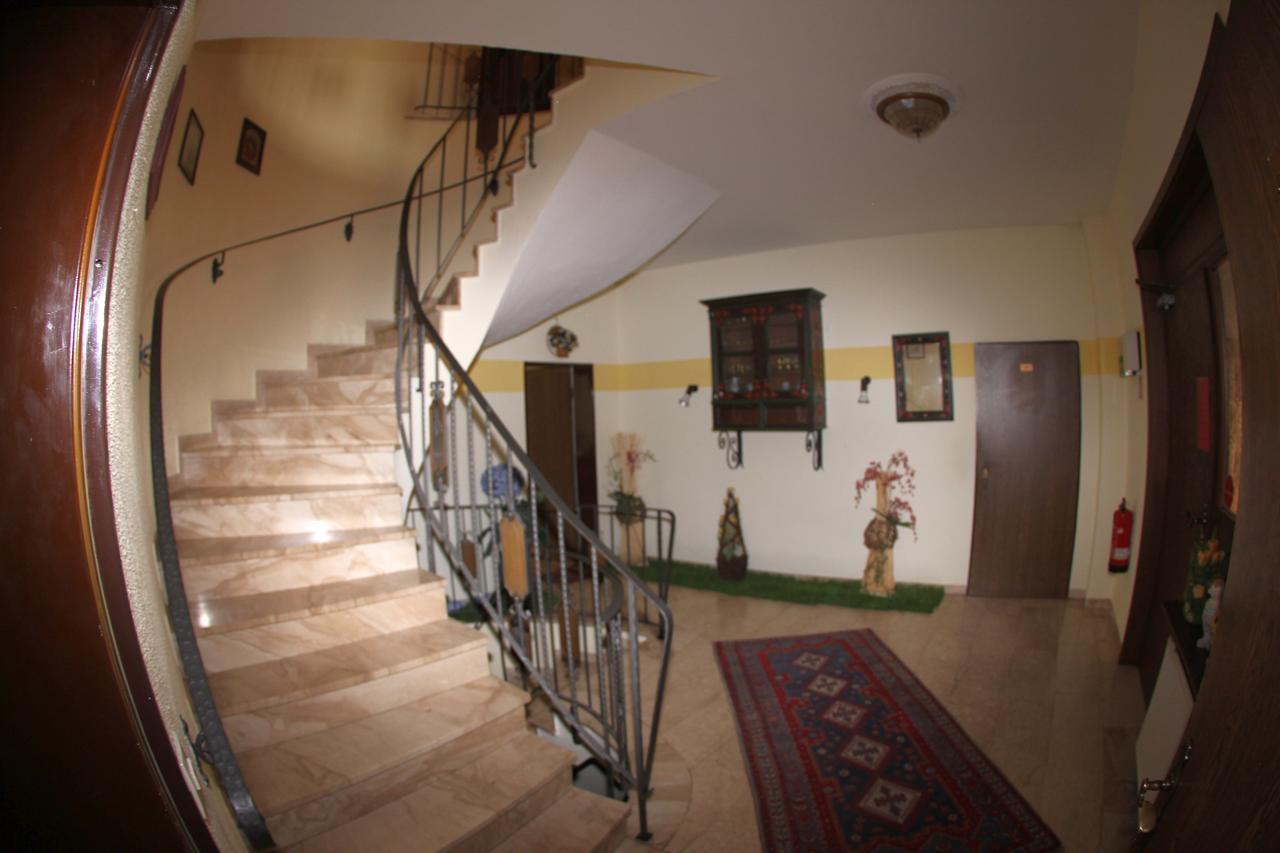 Zum Lowen Hotel Weiterstadt Kültér fotó